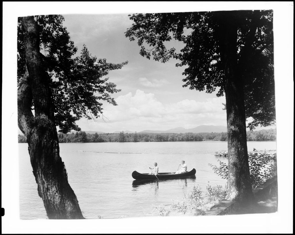 Miniature of A Couple Canoeing On Lake Kezar