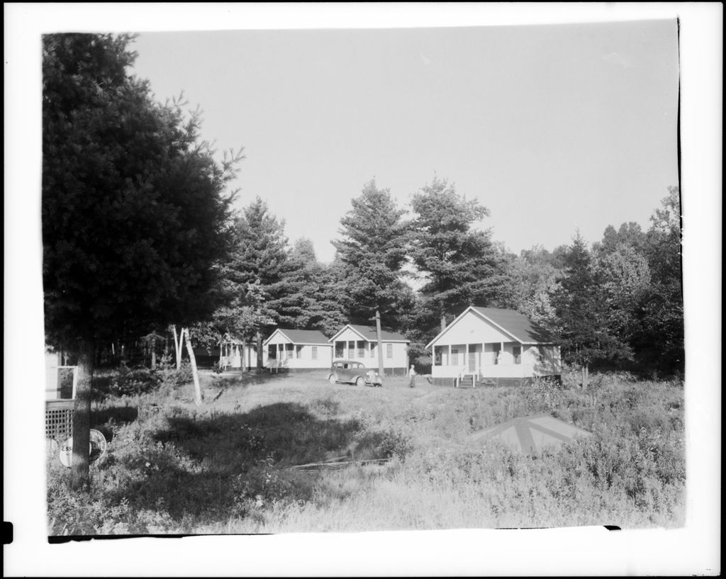 Miniature of Roadside Cabins