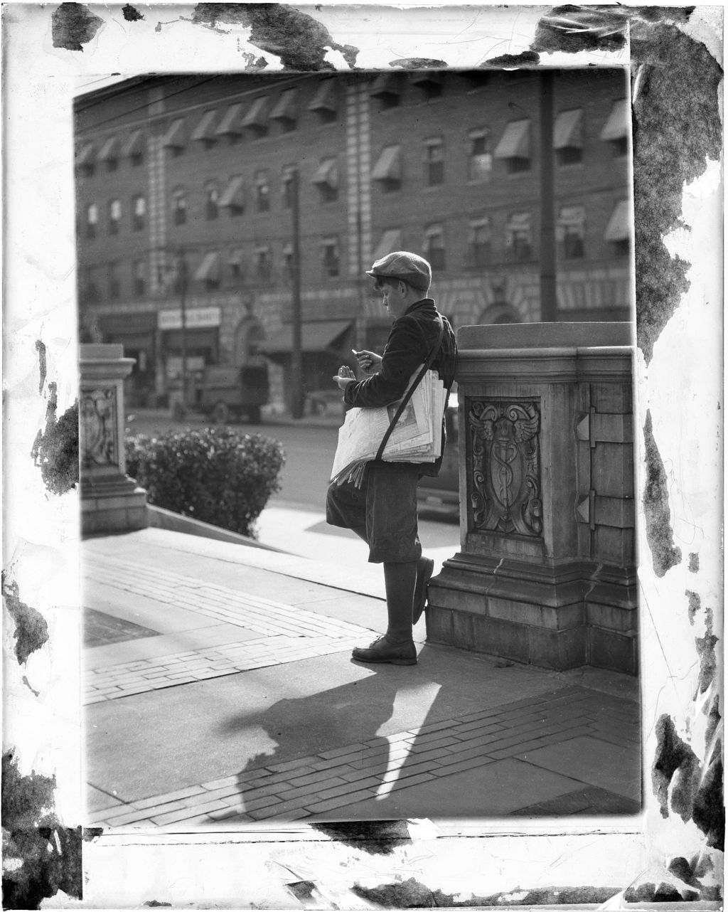 Miniature of Newsboy On Jersey Street Counting His Money