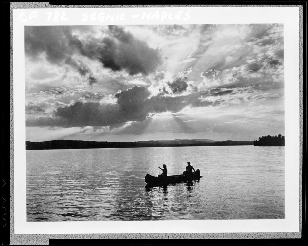 Miniature of Couple Canoeing On A Lake In Naples At Dusk, Nice Lighting