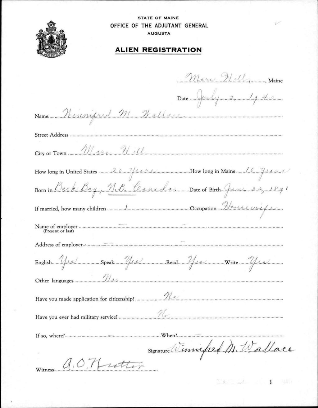 Alien Registration- Wallace, Winnifred M. (Mars Hill, Aroostook County)